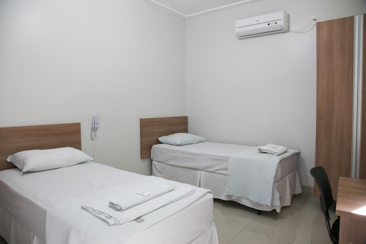Cemarim Hotel Catalao Luaran gambar