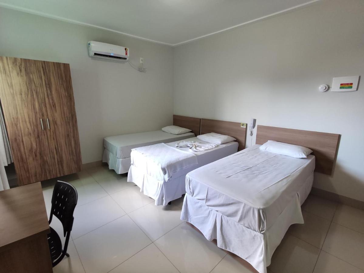 Cemarim Hotel Catalao Luaran gambar