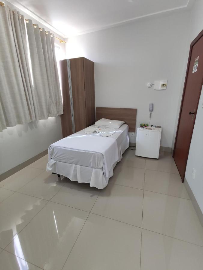 Cemarim Hotel Catalao Luaran gambar