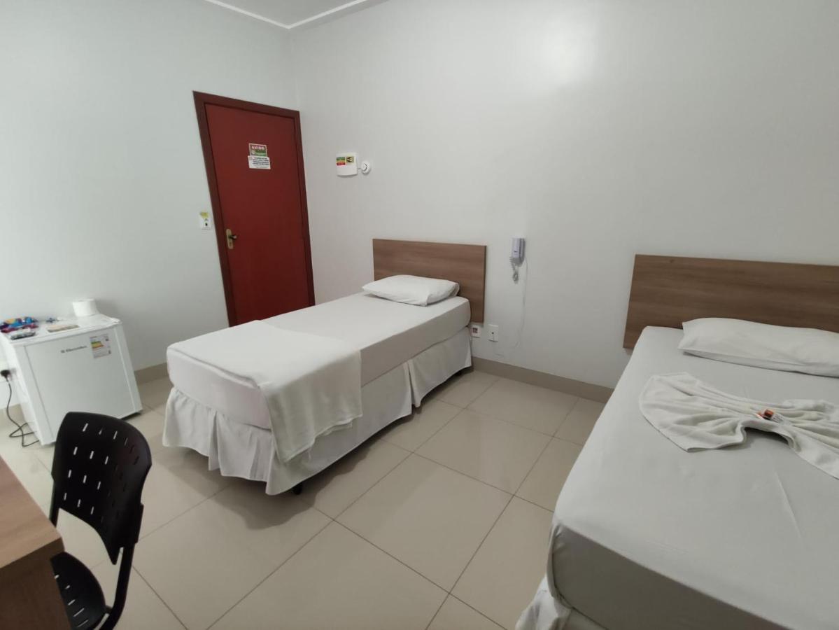 Cemarim Hotel Catalao Luaran gambar